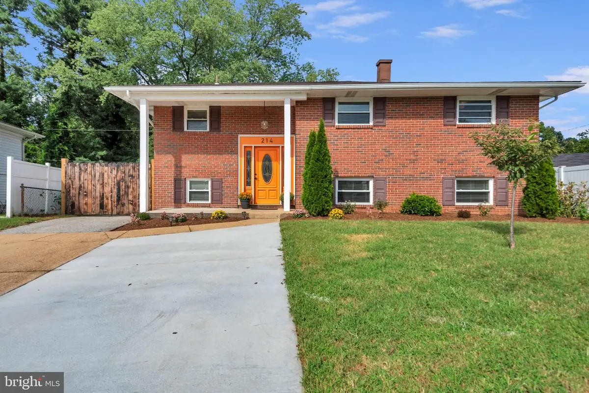 214 Cross Creek Dr, Glen Burnie, MD 21061 - #1