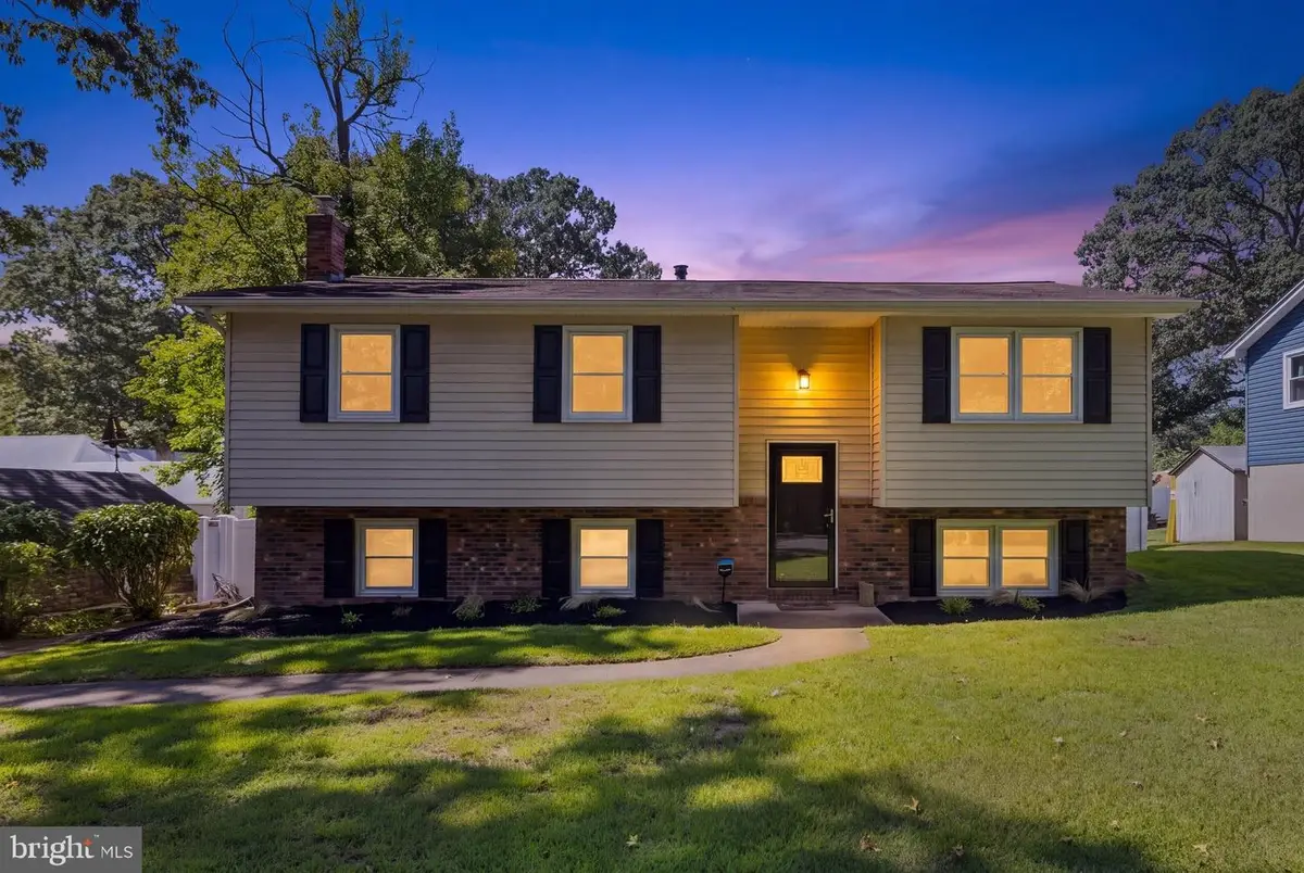 214 Beach Rd, Pasadena, MD 21122 - #1