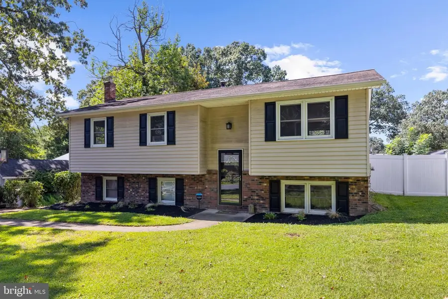 214 Beach Rd, Pasadena, MD 21122 - #2