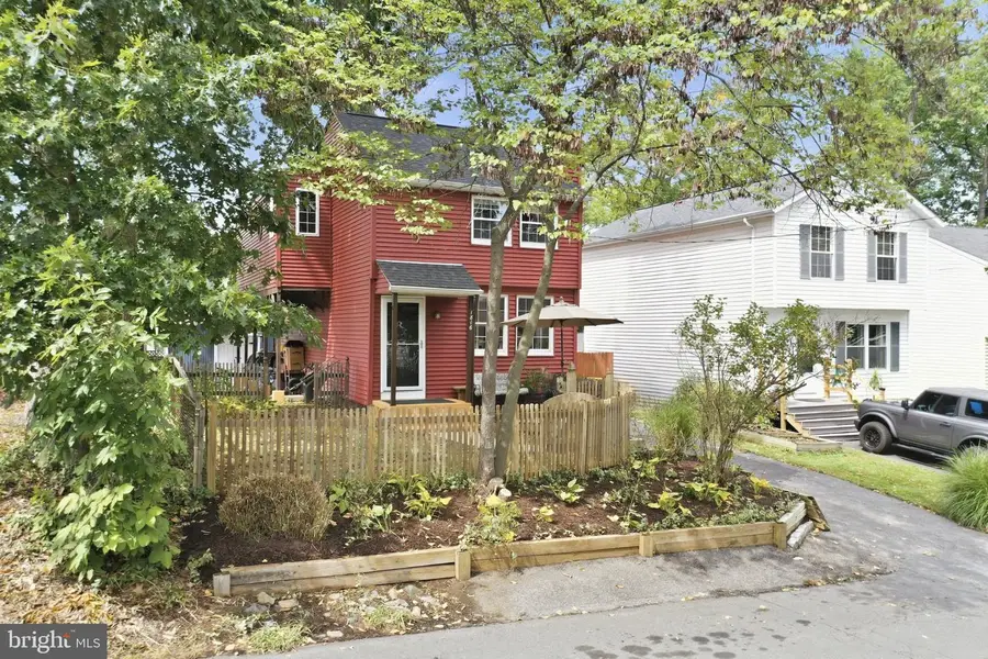1816 Glenarm Rd, Edgewater, MD 21037 - #2