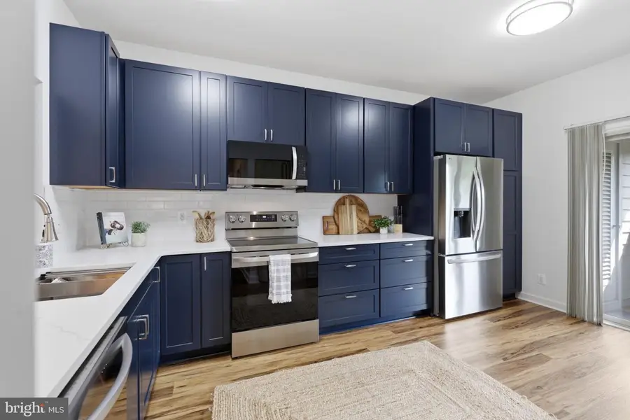 2104 Chesapeake Harbour Dr E #202, Annapolis, MD 21403 - #3