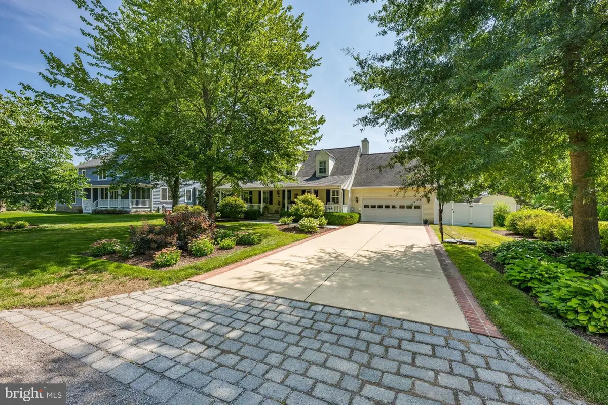 4911 W Chalk Point Rd, West River, MD 20778 - #1