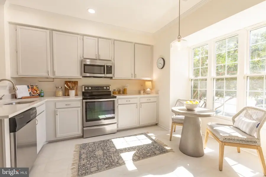 1136 Wickford Ct, Crofton, MD 21114 - #2