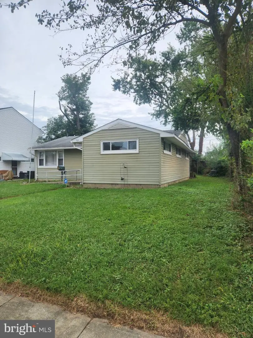 707 Hamlen Rd, Glen Burnie, MD 21061 - #2