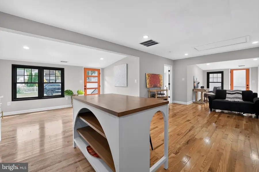 4922 Dogwood St, Shady Side, MD 20764 - #2