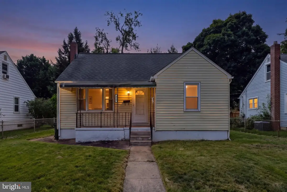 219 8th Ave, Brooklyn Park, MD 21225 - #1