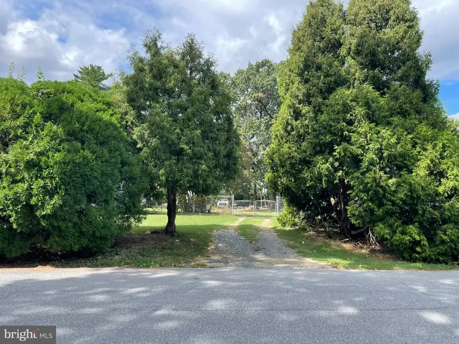 1018 Stewart Ln, Glen Burnie, MD 21060 - #2