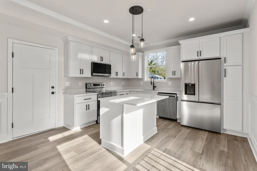 3734 3rd Ave, Edgewater, MD 21037 - #2