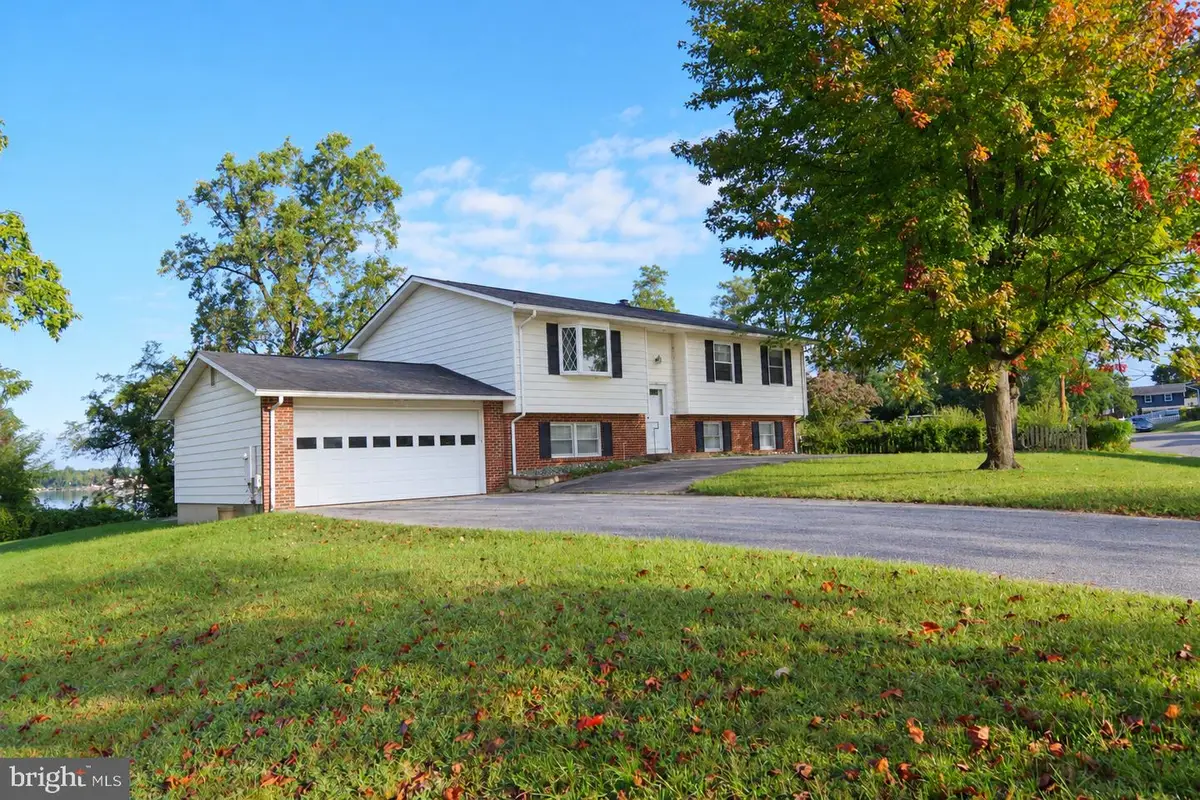 308 Granada Rd, Pasadena, MD 21122 - #1