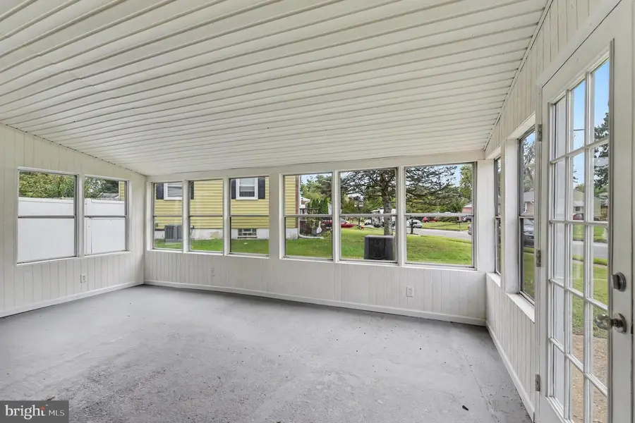 1209 Whitman Dr, Glen Burnie, MD 21061 - #3