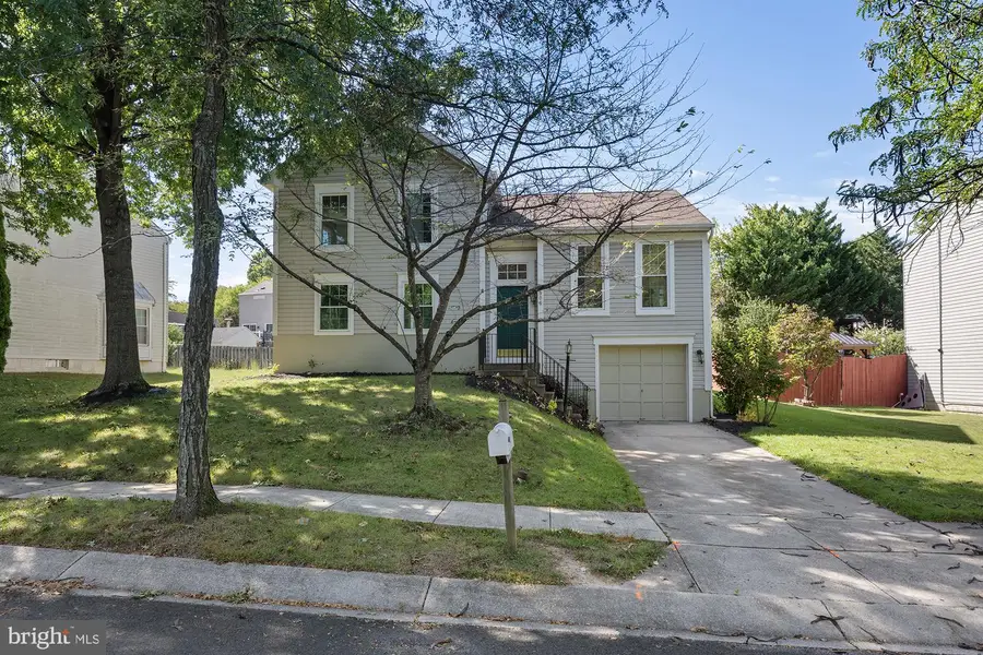 7906 Carriage Dr, Severn, MD 21144 - #3