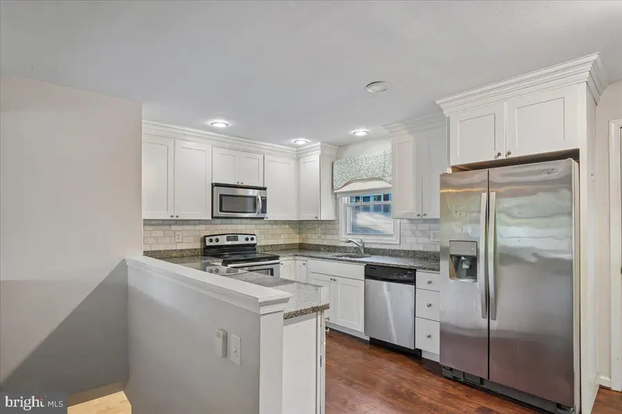1230 Hilltop Dr, Annapolis, MD 21409 - #2