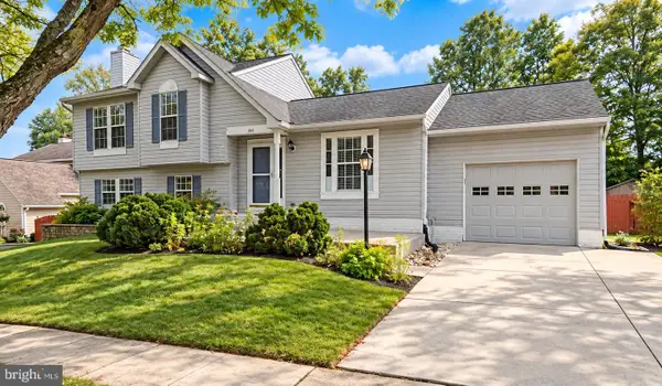 860 Snow Valley Ln, ODENTON, MD 21113