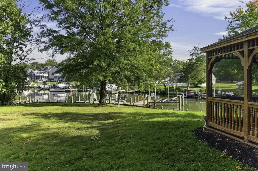 3586 Loch Haven Dr, Edgewater, MD 21037 - #3
