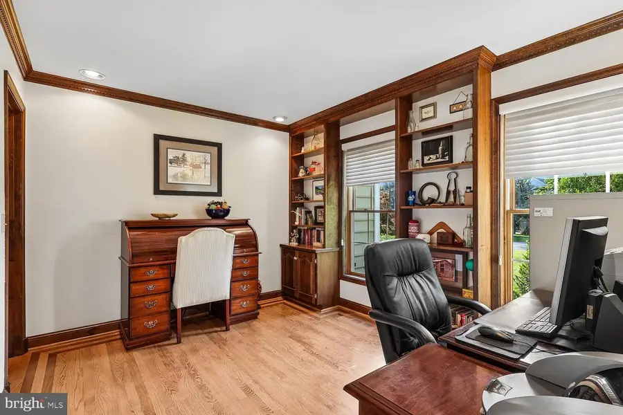 260 W Pasadena Rd, Millersville, MD 21108 - #2