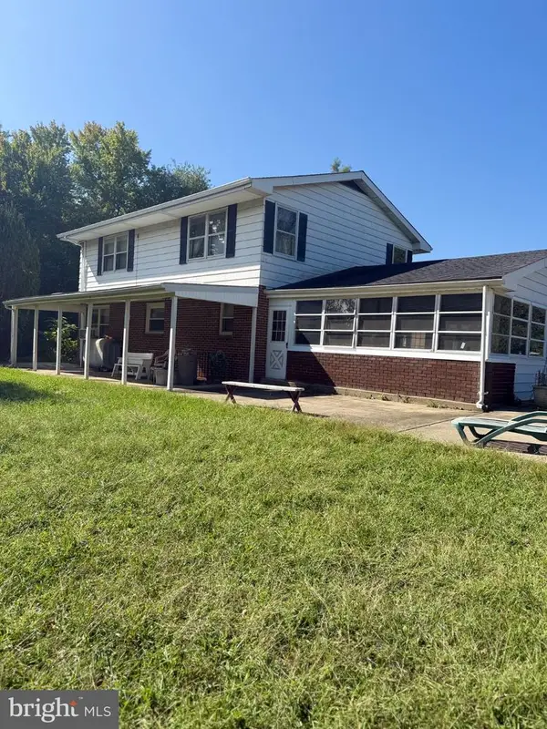 7667 Locust Grove Rd, GLEN BURNIE, MD 21060