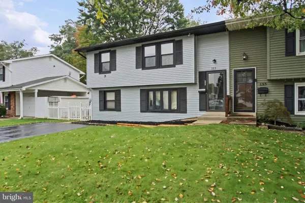 733 Chapelgate Dr, ODENTON, MD 21113