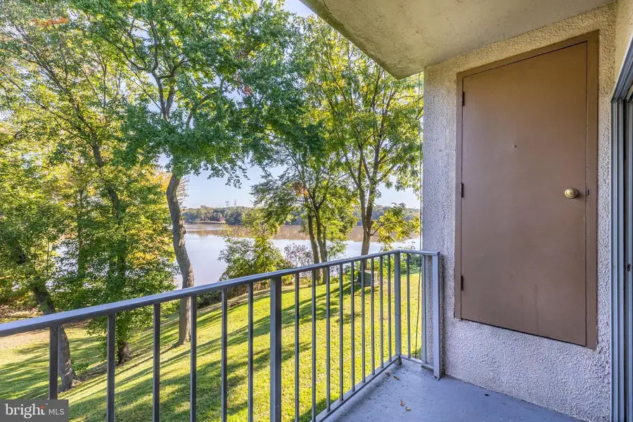 361 Gatewater Ct #202, Glen Burnie, MD 21060 - #2