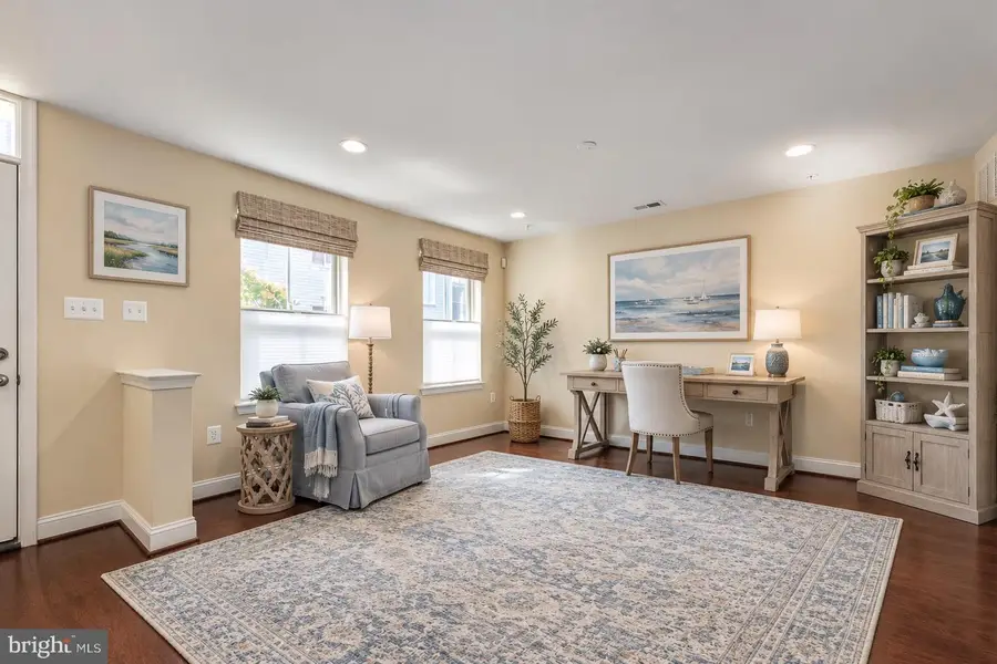 104 Vanguard Ln, Annapolis, MD 21401 - #3