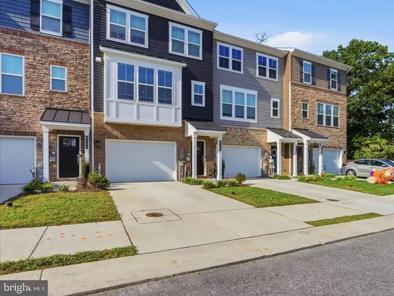 8258 Longford Rd, Millersville, MD 21108 - #2