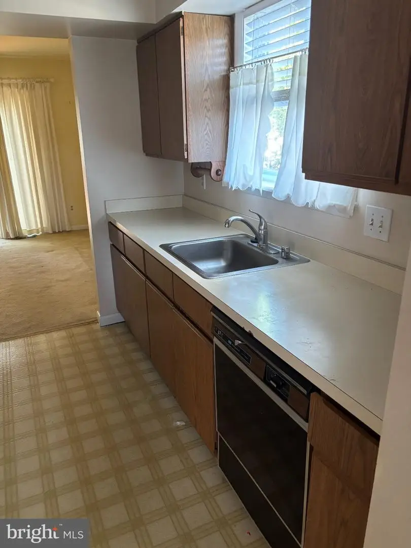 606 Londontown Rd, Edgewater, MD 21037 - #3