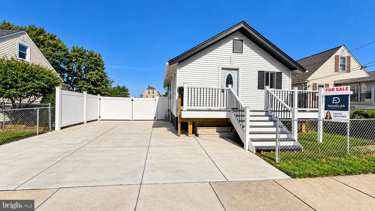406 Orchard Ave, Baltimore, MD 21225 - #1