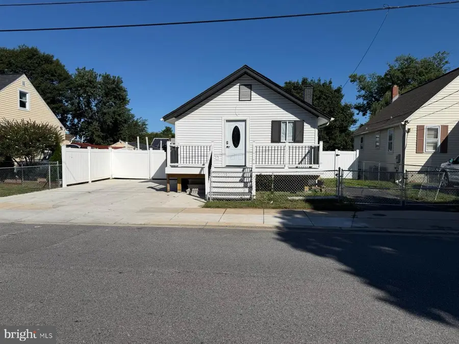 406 Orchard Ave, Baltimore, MD 21225 - #2