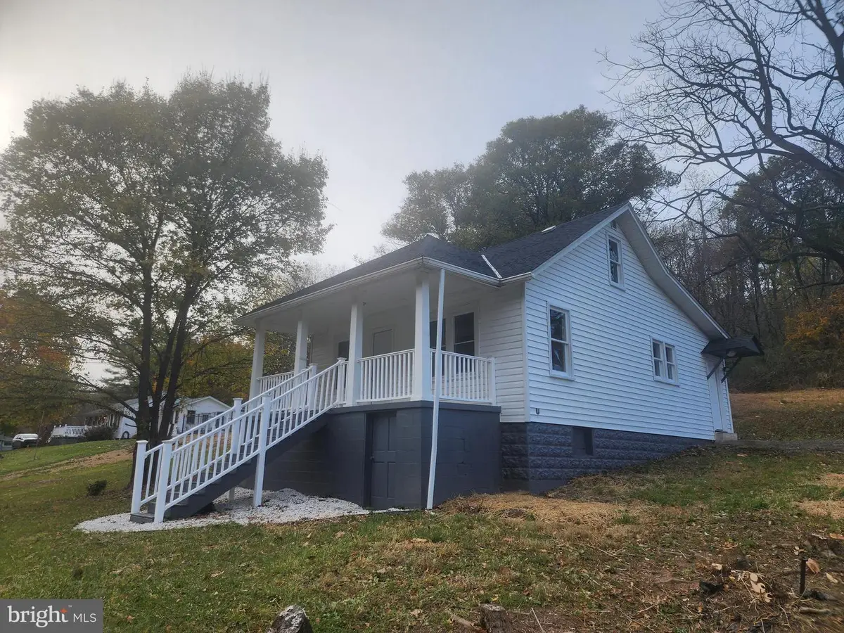 11829 Valley Rd Ne, Cumberland, MD 21502 - Image #1