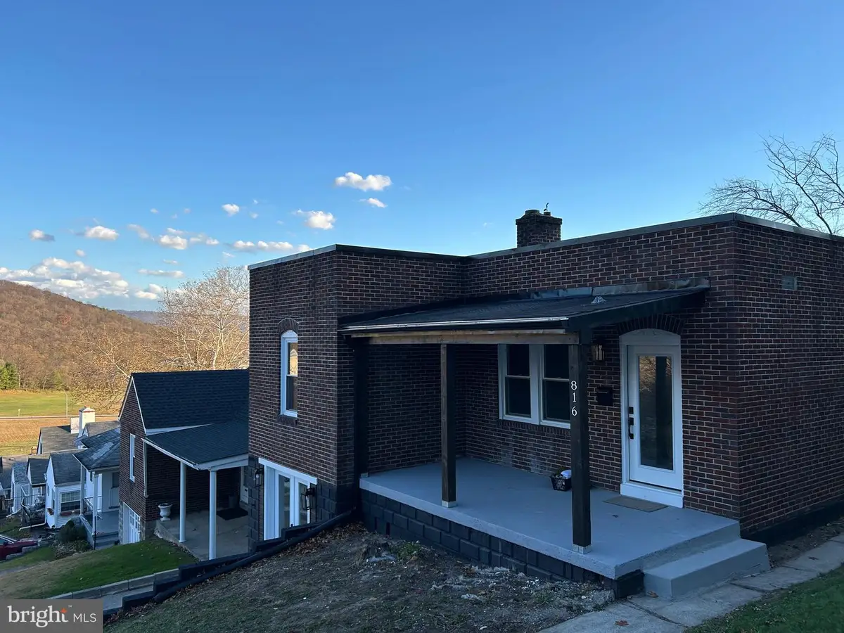 816 Elmwood Ln, Cumberland, MD 21502 - Image #1