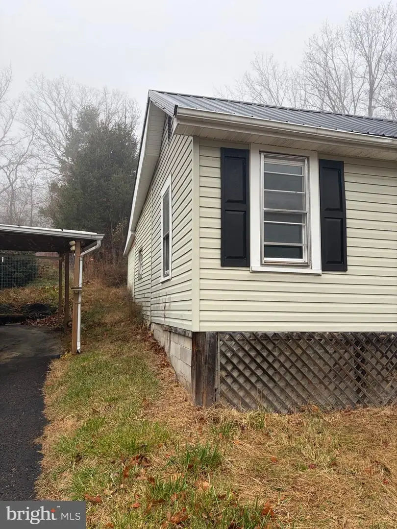 12413 Shadoe Hollow Rd Ne, Cumberland, MD 21502 - Image #2