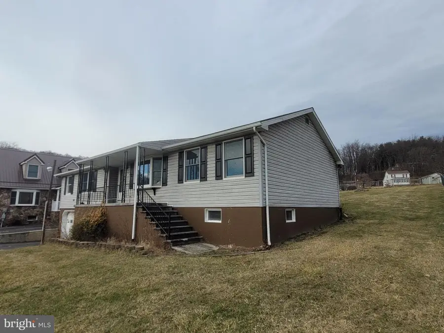 16821 Porter Rd Nw, Frostburg, MD 21532 - Image #2