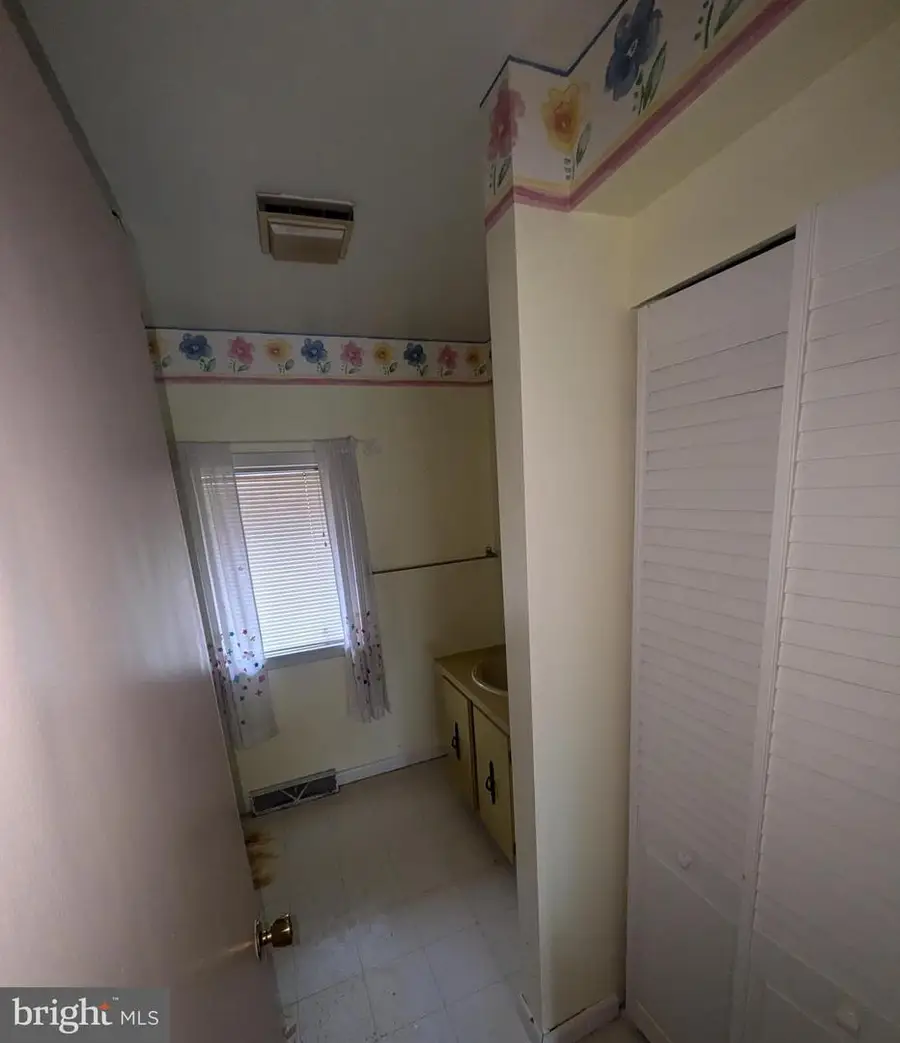 933 Growden Ter, Cumberland, MD 21502 - Image #3