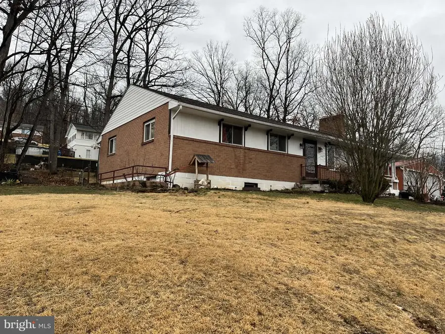 11806 Bayberry Ave, Cumberland, MD 21502 - #2