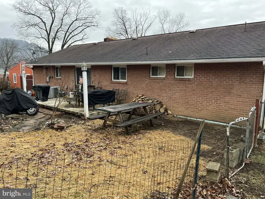 11806 Bayberry Ave, Cumberland, MD 21502 - #3