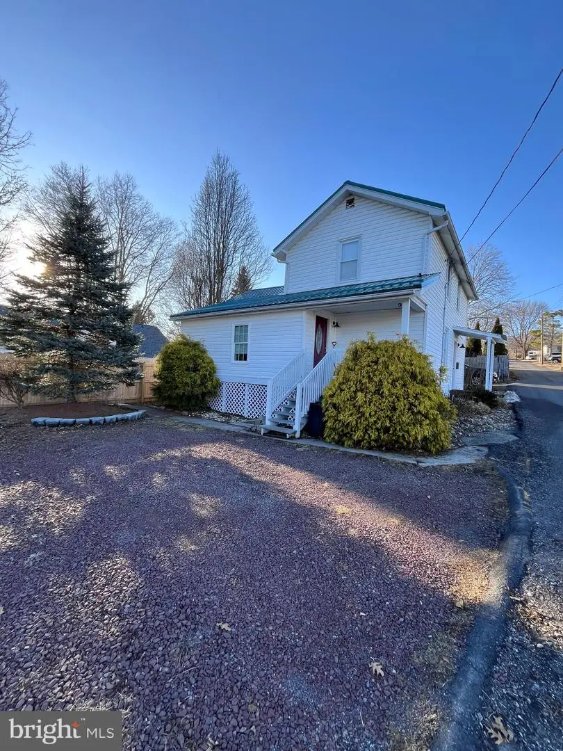 18 Park St, Frostburg, MD 21532 - #1