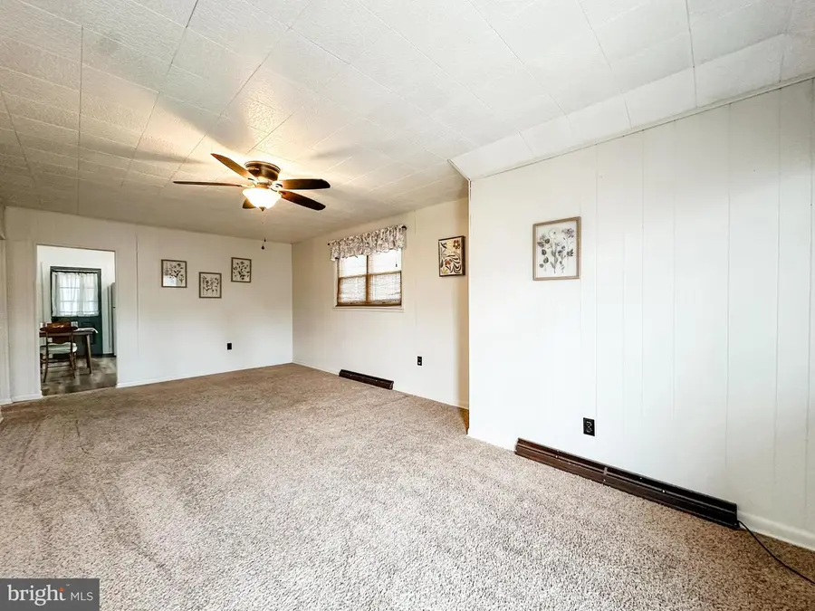 14904 Grant St, Cresaptown, MD 21502 - #2