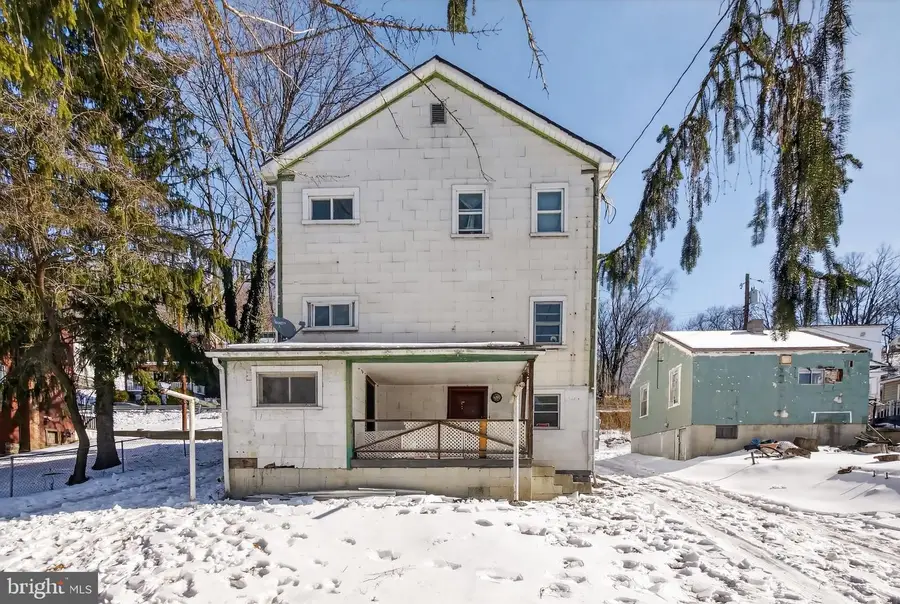 521 Woodside Ave, Cumberland, MD 21502 - #2