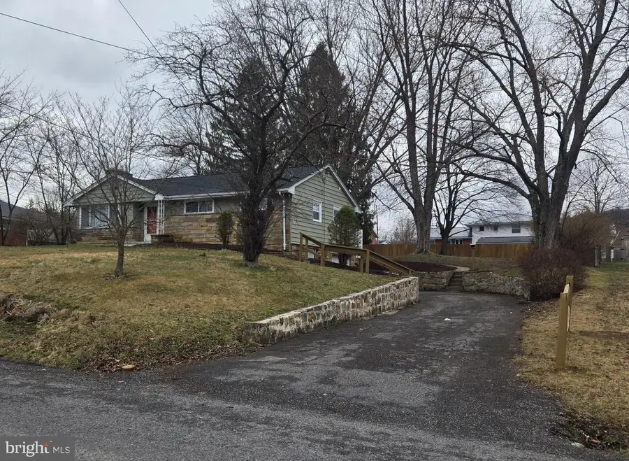 116 Armstrong St, Frostburg, MD 21532 - #3