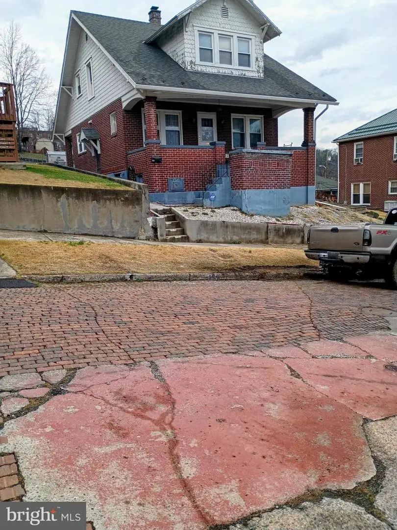 825 Shawnee Ave, Cumberland, MD 21502 - #1