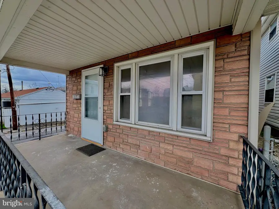 231 Oak St, Cumberland, MD 21502 - #2