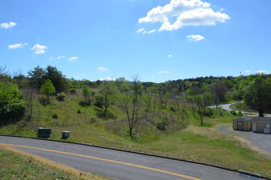 101 Welton Dr, Cumberland, MD 21502 - #2