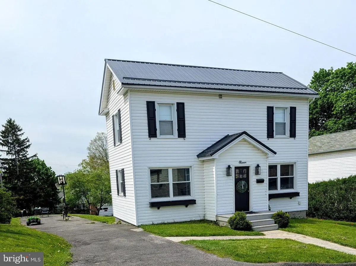 11 Mount Pleasant St, Frostburg, MD 21532 - #1
