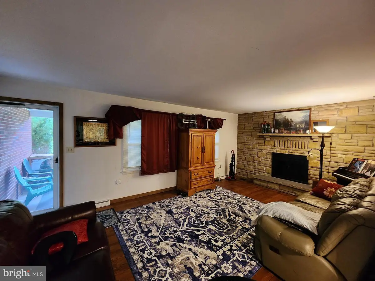 806 Valley View Dr, 29 La Vale, MD 21502 - #1