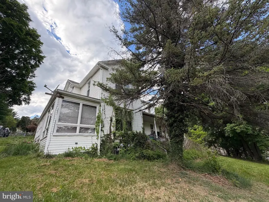 215 Hammond St, Westernport, MD 21562 - #3