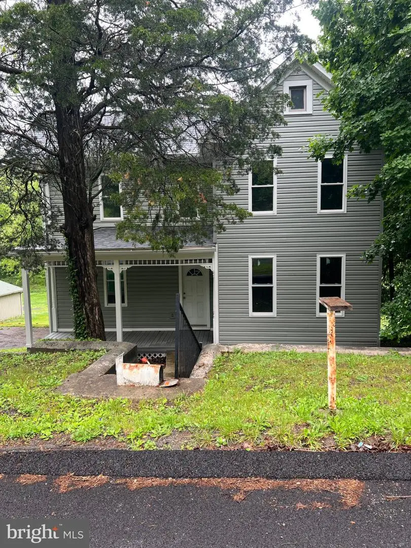 1034 Shades Ln, Cumberland, MD 21502 - #2