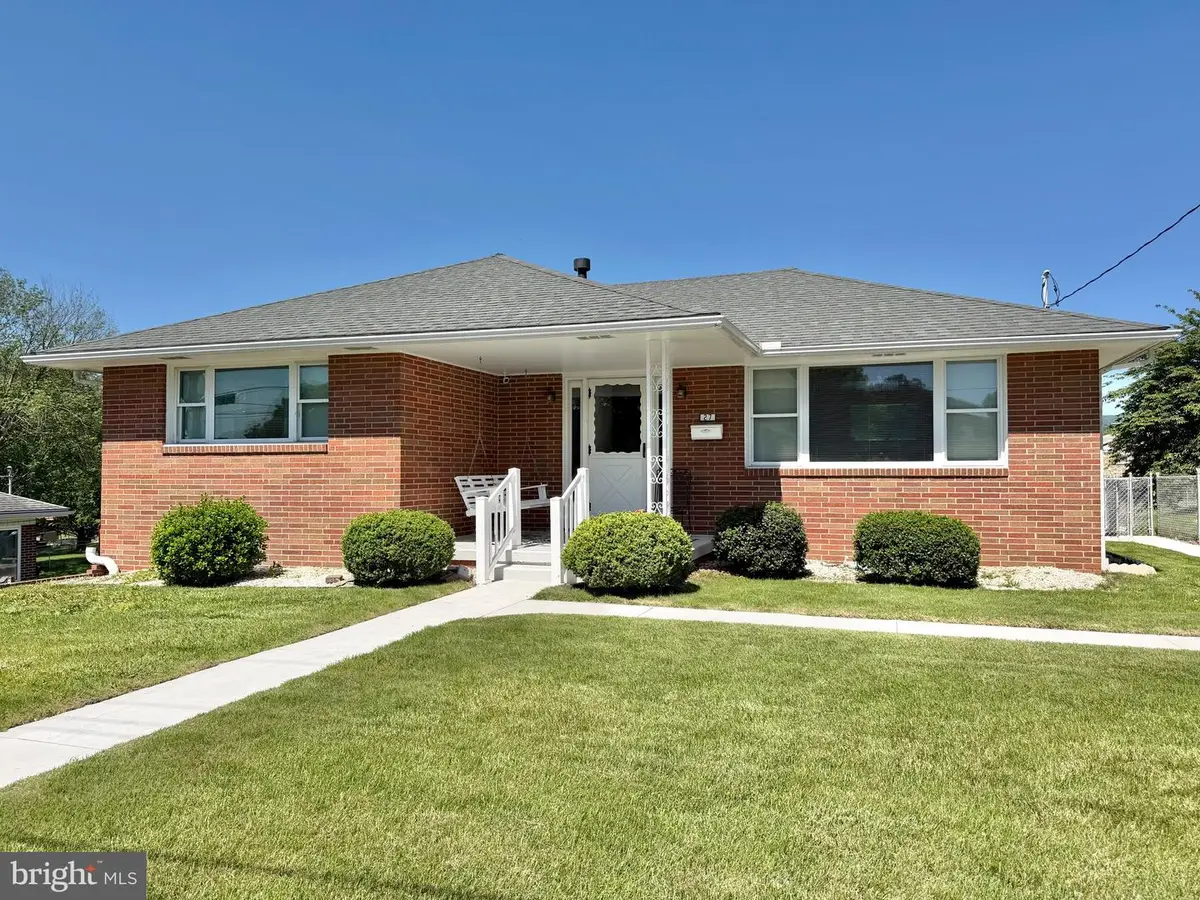 27 Moran Ave, Cumberland, MD 21502 - #1