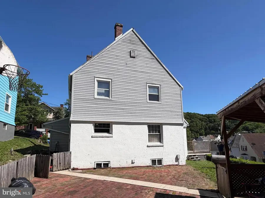 812 Fayette St, Cumberland, MD 21502 - #2