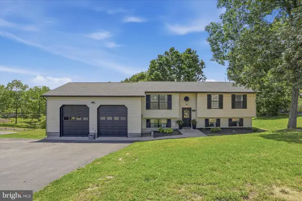 10110 Hillcrest Dr, CUMBERLAND, MD 21502