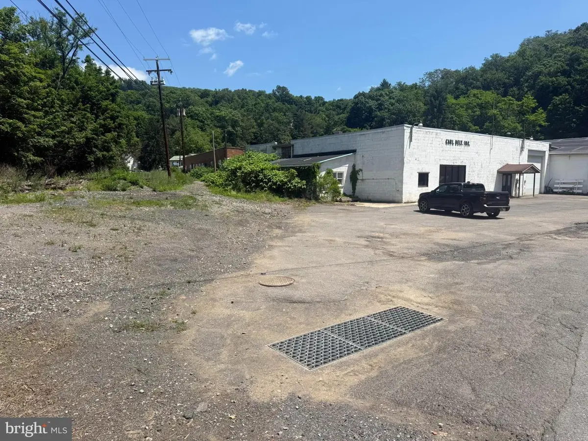 208 Main St, Westernport, MD 21540 - #1