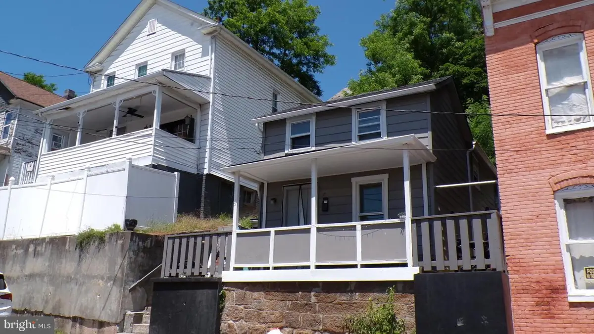7 Bellevue St, Cumberland, MD 21502 - #1